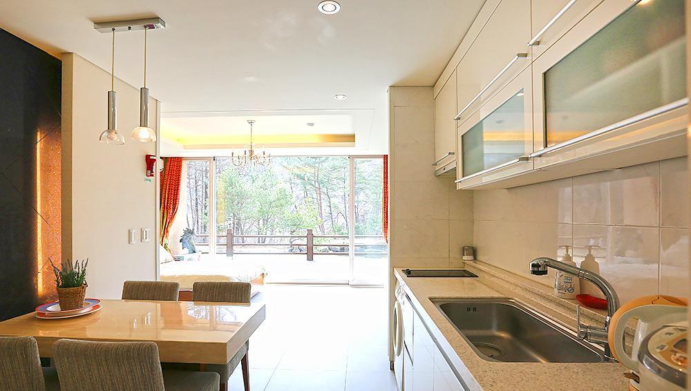 Hugel Heim Pension พยองซาง ภายนอก รูปภาพ